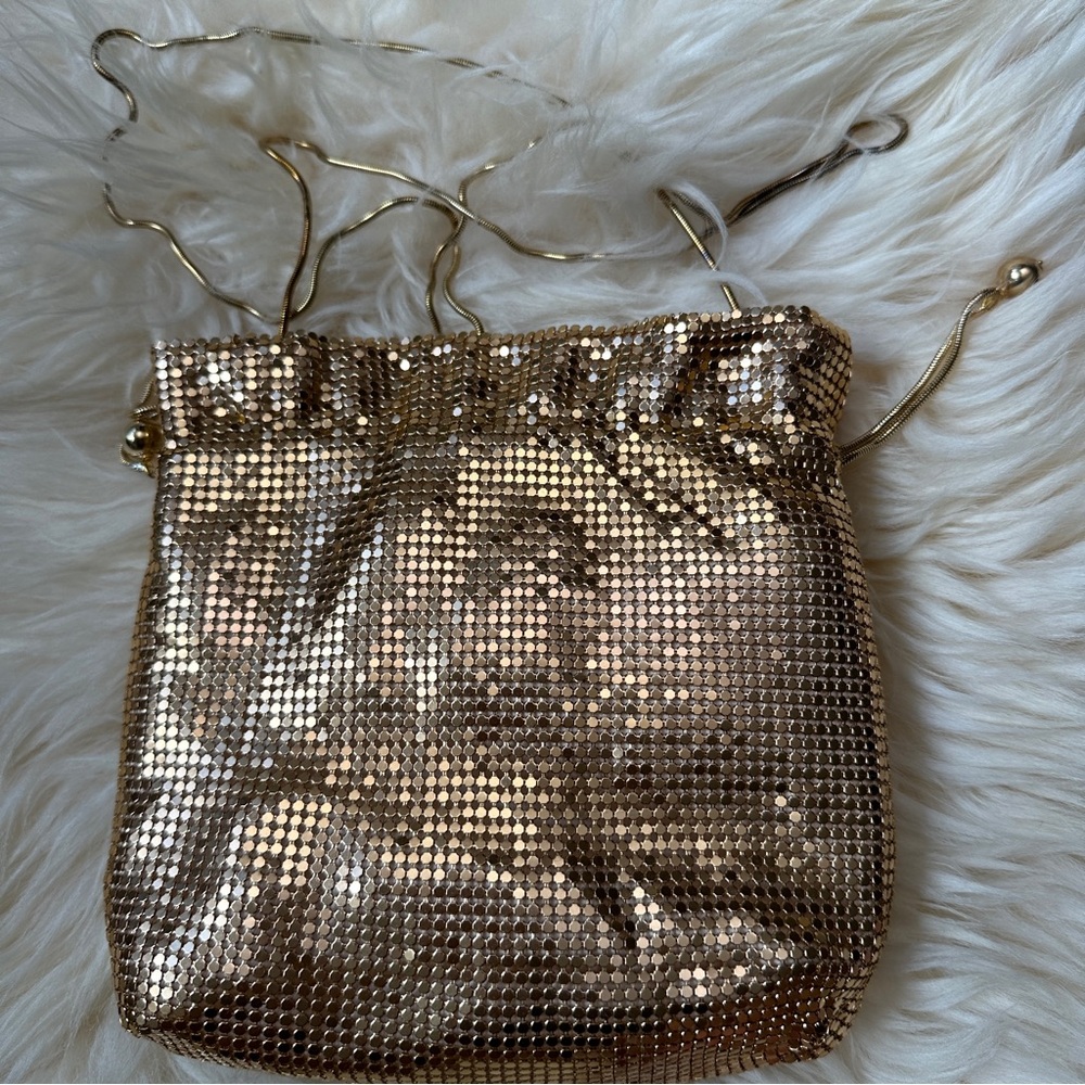 SHIMMERING BUCKET BAG - Picture 2 of 3
